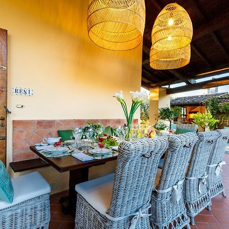 Villa Amore, A Romantic Hilltop Farmhouse In Lucca Exterior foto