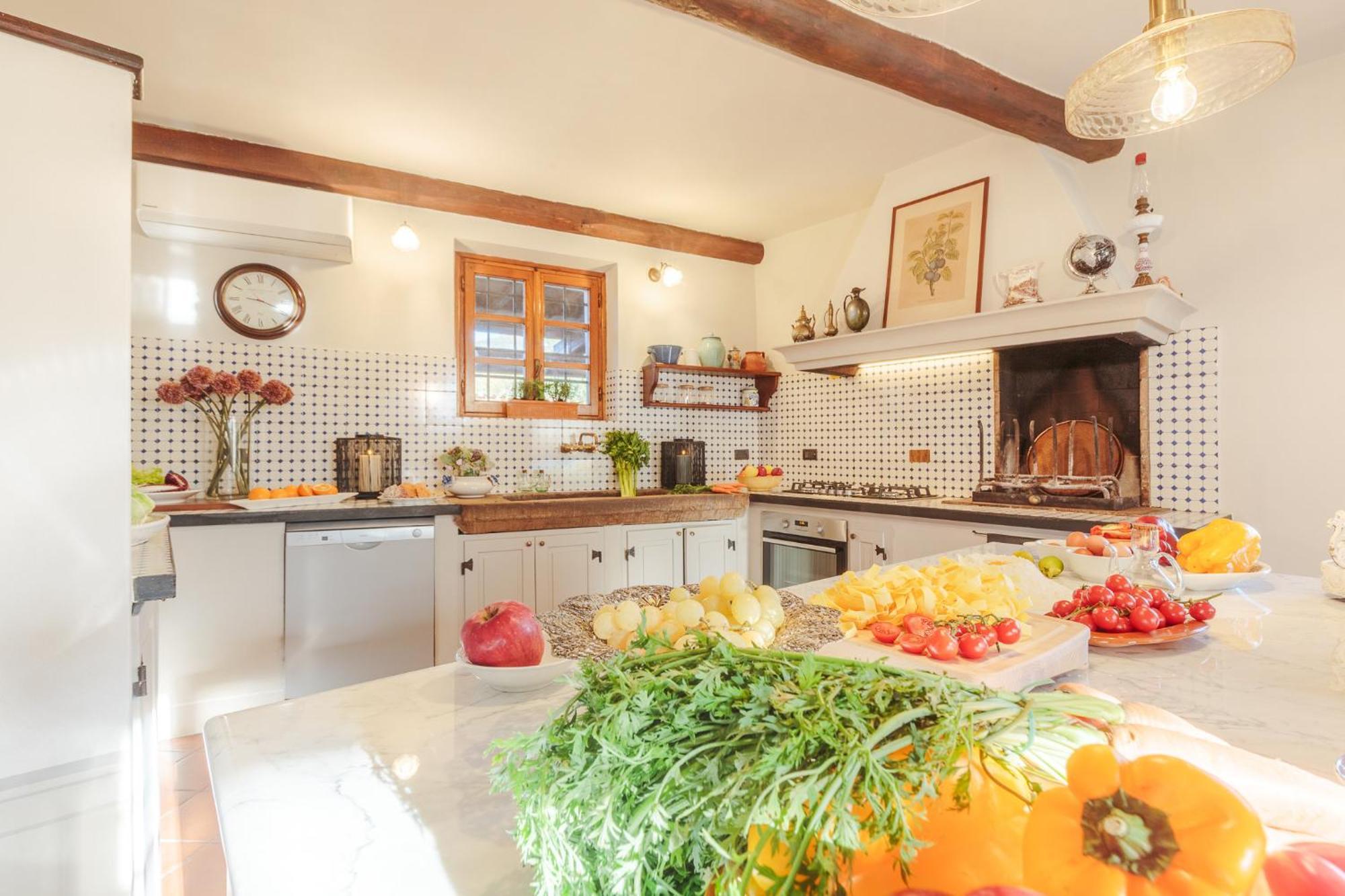 Villa Amore, A Romantic Hilltop Farmhouse In Lucca Exterior foto