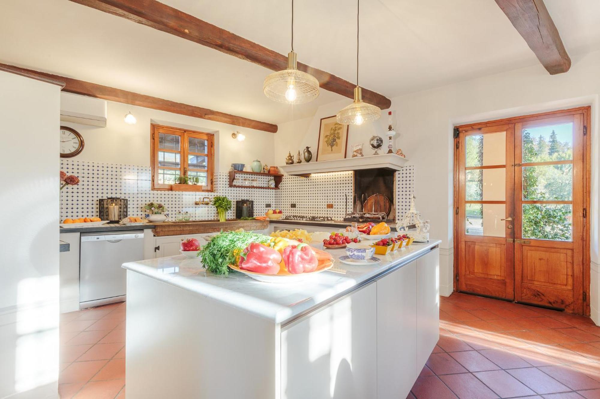 Villa Amore, A Romantic Hilltop Farmhouse In Lucca Exterior foto